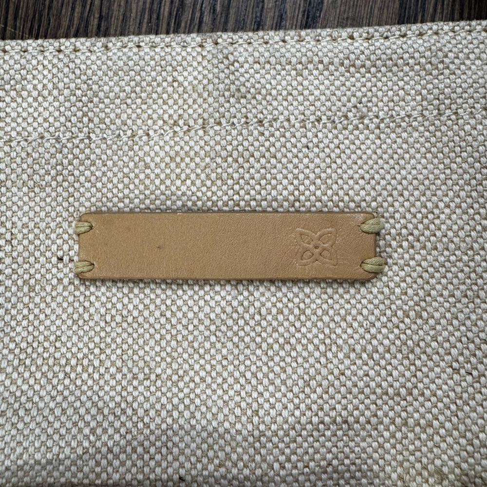 Sherpani Cream and Tan Tote Bag - Picture 5 of 9